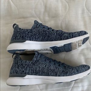 Men’s APL Techloom Breeze sneakers